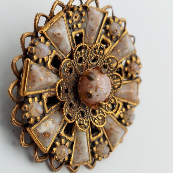 Vintage Copper Tone Filigree Pin Ornate White / Pink Confetti Lucite Brooch READ - Picture 3 of 10